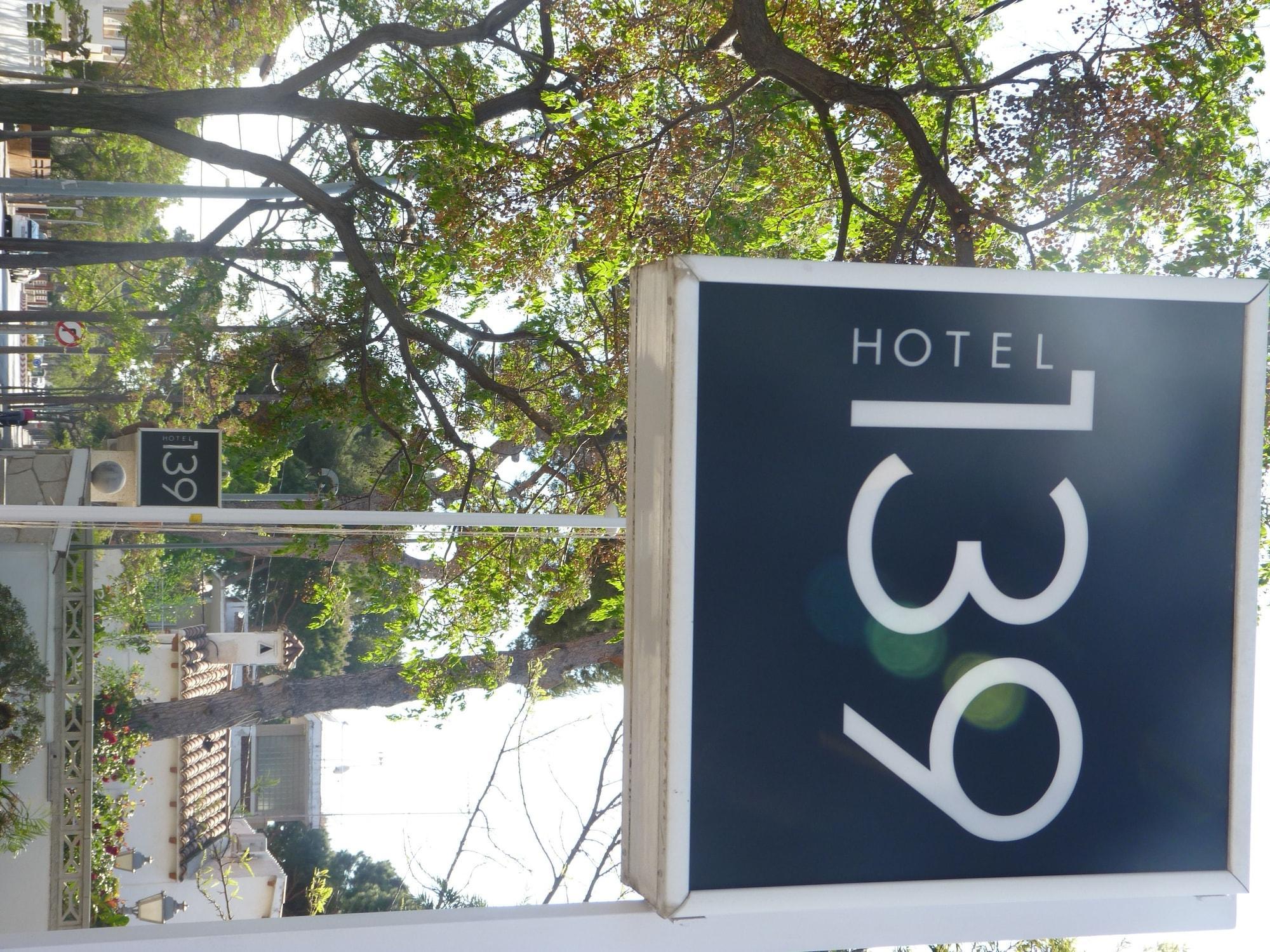 Hotel 139 Castelldefels Εξωτερικό φωτογραφία