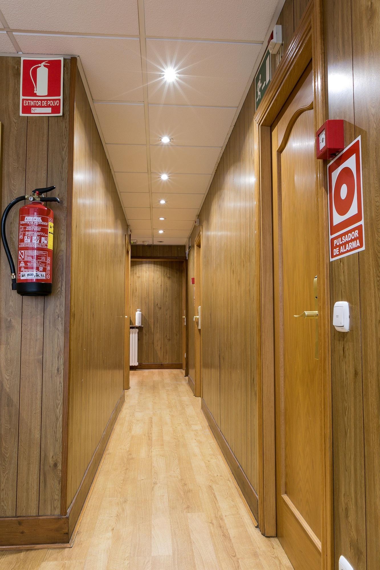 Hotel 139 Castelldefels Εξωτερικό φωτογραφία